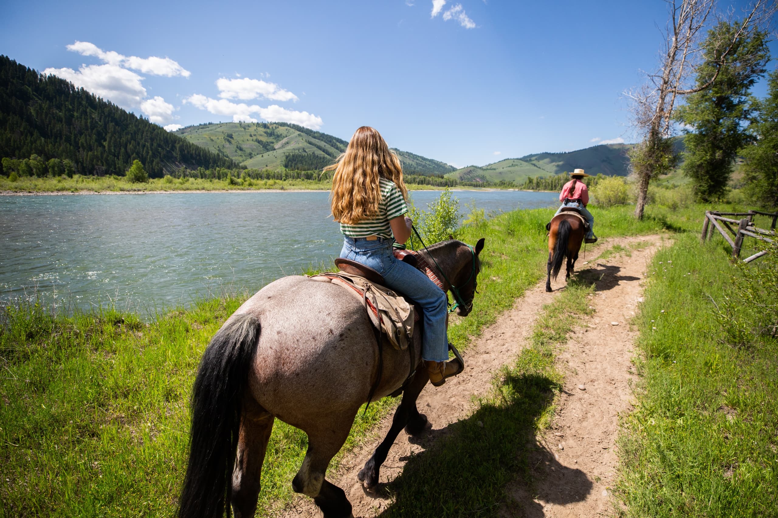 Kids horseback trail ride at Snake River Sporting Club's junior wrangler camp